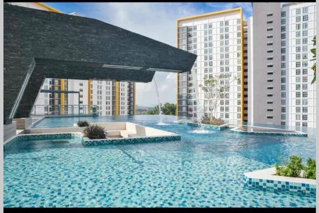盛婷民宿a S&Thomez 2Bedrooms Mesamall Wifi Klia Usim Miu Inti Nu Nilai Exterior foto